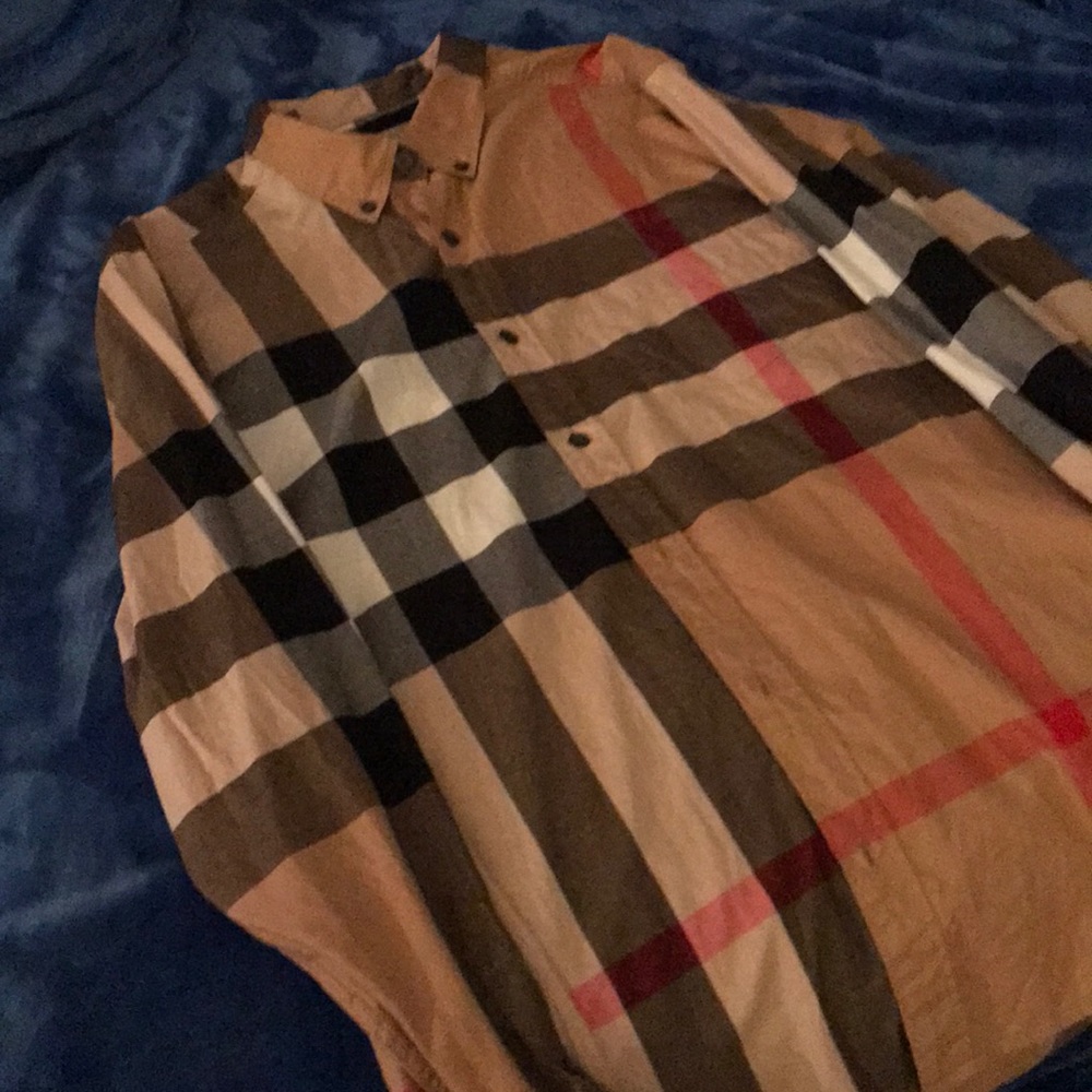 Authentic Burberry Mens long sleeve